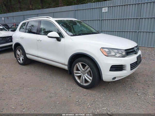 2014 Volkswagen Touareg 3.6l Executive მანქანა იყიდება აუქციონზე, vin: WVGEF9BP2ED010981, აუქციონის ნომერი: 46150924
