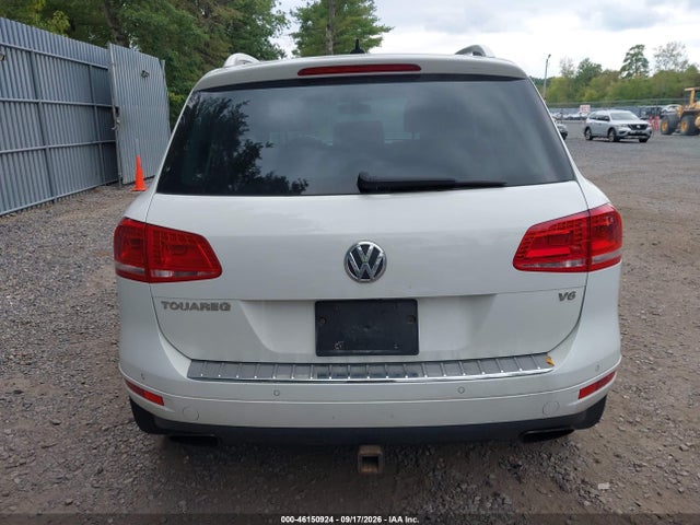 2014 Volkswagen Touareg 3.6l Executive მანქანა იყიდება აუქციონზე, vin: WVGEF9BP2ED010981, აუქციონის ნომერი: 46150924