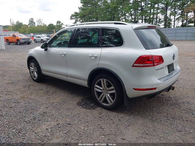2014 Volkswagen Touareg 3.6l Executive მანქანა იყიდება აუქციონზე, vin: WVGEF9BP2ED010981, აუქციონის ნომერი: 46150924