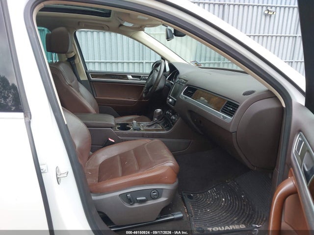 2014 Volkswagen Touareg 3.6l Executive მანქანა იყიდება აუქციონზე, vin: WVGEF9BP2ED010981, აუქციონის ნომერი: 46150924