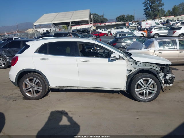 Mercedes-Benz GLA 250 2018 WDCTG4EB5JJ476597 Image 14