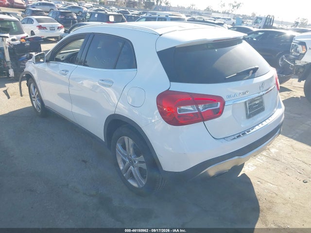 Mercedes-Benz GLA 250 2018 WDCTG4EB5JJ476597 Image 3