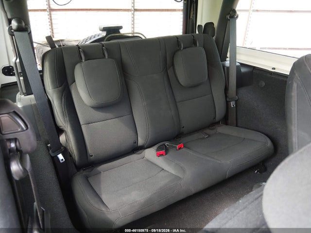 1C4GJXAN8JW198436 Jeep Wrangler Sport S 4x4