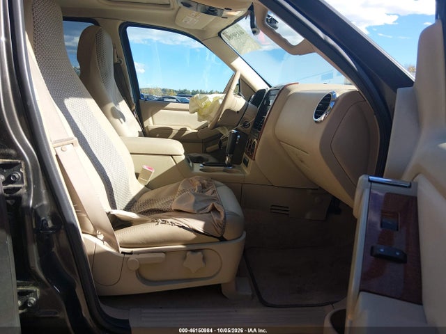 2006 Ford Explorer Eddie Bauer მანქანა იყიდება აუქციონზე, vin: 1FMEU74876UA22500, აუქციონის ნომერი: 46150984
