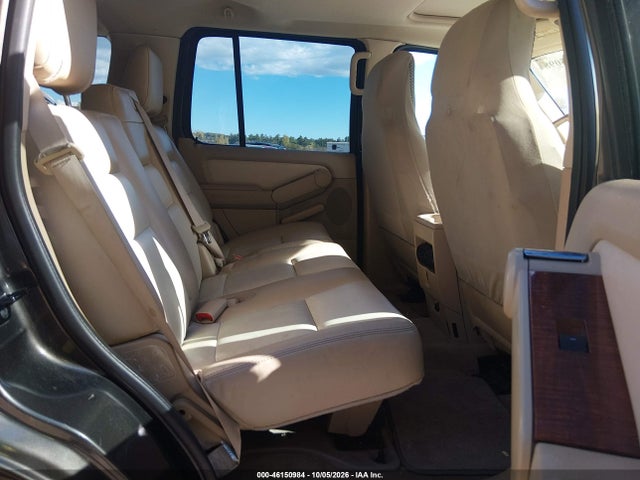 2006 Ford Explorer Eddie Bauer მანქანა იყიდება აუქციონზე, vin: 1FMEU74876UA22500, აუქციონის ნომერი: 46150984
