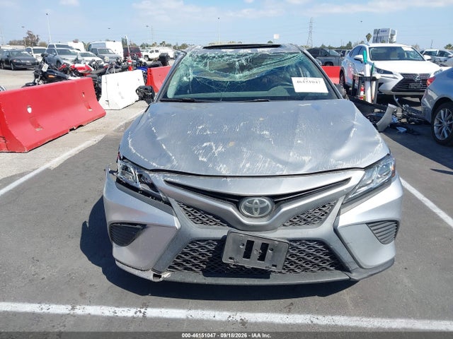 4T1B11HKXKU731768 Toyota CAMRY SE
