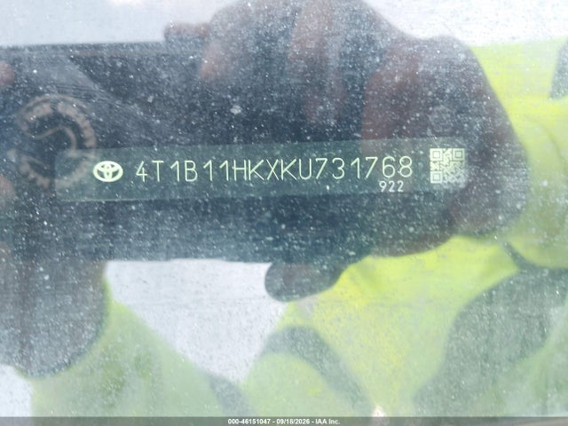 4T1B11HKXKU731768 Toyota CAMRY SE