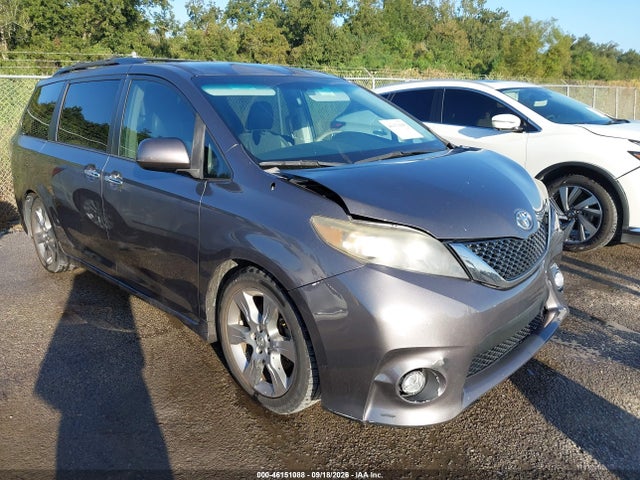 46151088 :رقم المزاد ، 5TDXK3DC5DS369583 vin ، 2013 Toyota Sienna Se 8 Passenger مزاد بيع