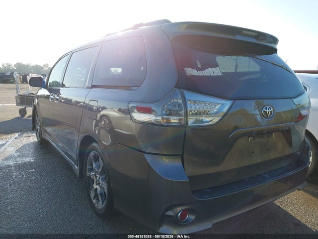 46151088 :رقم المزاد ، 5TDXK3DC5DS369583 vin ، 2013 Toyota Sienna Se 8 Passenger مزاد بيع