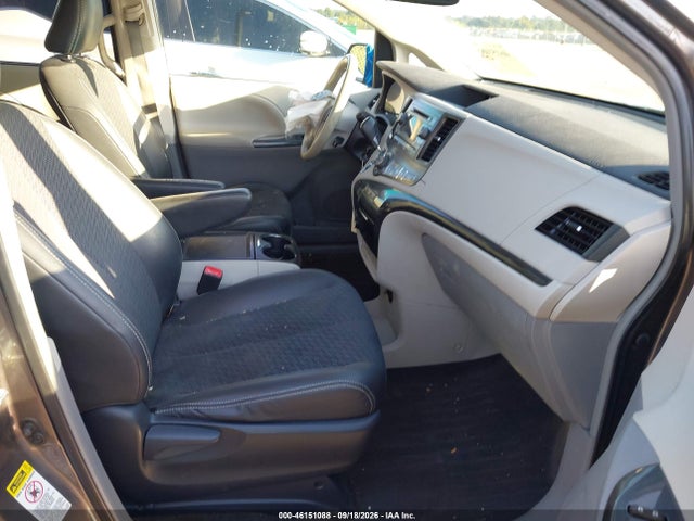 46151088 :رقم المزاد ، 5TDXK3DC5DS369583 vin ، 2013 Toyota Sienna Se 8 Passenger مزاد بيع
