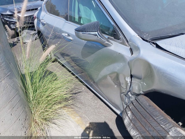 46151111 :رقم المزاد ، 58ADA1C14RU037457 vin ، 2024 Lexus Es 300h مزاد بيع