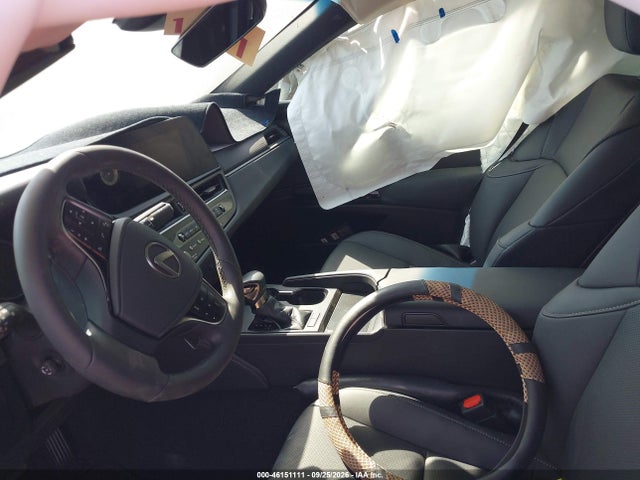 46151111 :رقم المزاد ، 58ADA1C14RU037457 vin ، 2024 Lexus Es 300h مزاد بيع