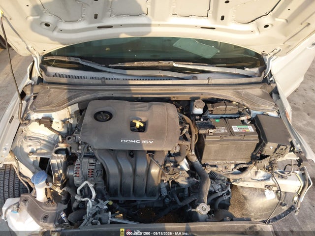 Hyundai ELANTRA SE 2017 5NPD74LF3HH104940 Image 10