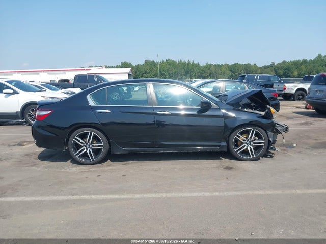 46151266 :رقم المزاد ، 1HGCR2F58HA004645 vin ، 2017 Honda Accord Sport مزاد بيع