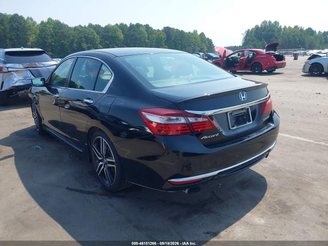 46151266 :رقم المزاد ، 1HGCR2F58HA004645 vin ، 2017 Honda Accord Sport مزاد بيع