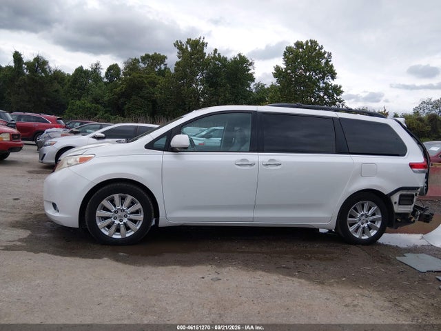 2011 Toyota Sienna Ltd მანქანა იყიდება აუქციონზე, vin: 5TDYK3DC9BS048292, აუქციონის ნომერი: 46151270