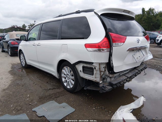 2011 Toyota Sienna Ltd მანქანა იყიდება აუქციონზე, vin: 5TDYK3DC9BS048292, აუქციონის ნომერი: 46151270