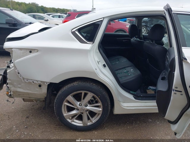 2014 Nissan Altima 2.5 Sl მანქანა იყიდება აუქციონზე, vin: 1N4AL3AP5EC427890, აუქციონის ნომერი: 46151298