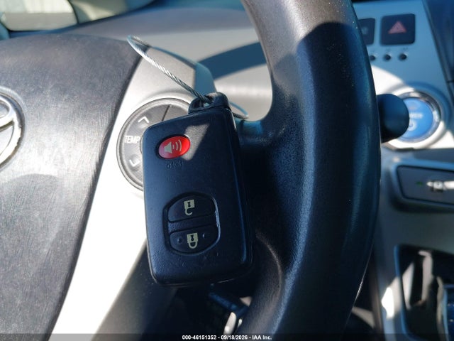Aukcja sprzedaży 2013 Toyota Prius V Three, vin: JTDZN3EU2D3272723, numer aukcji: 46151352