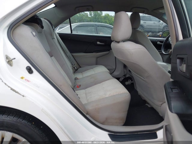 46151365 :رقم المزاد ، 4T4BF1FK7ER380414 vin ، 2014 Toyota Camry Le مزاد بيع
