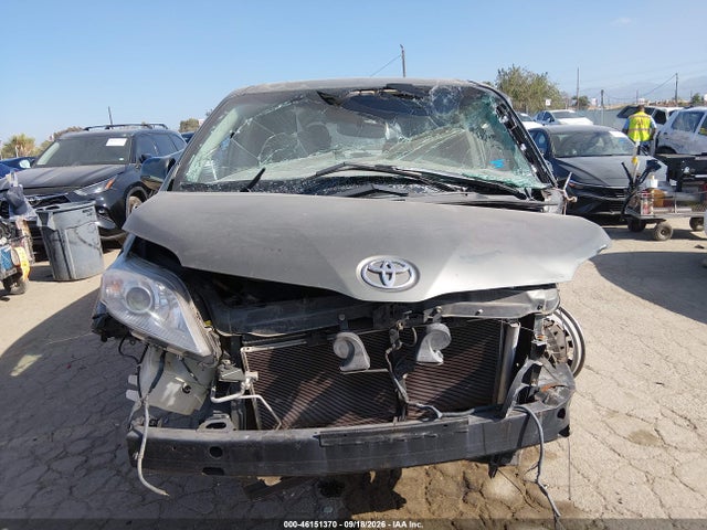 Продаж на аукціоні авто 2013 Toyota Sienna Xle V6 8 Passenger, vin: 5TDYK3DC2DS403659, номер лоту: 46151370