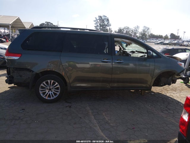Продаж на аукціоні авто 2013 Toyota Sienna Xle V6 8 Passenger, vin: 5TDYK3DC2DS403659, номер лоту: 46151370