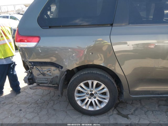 Продаж на аукціоні авто 2013 Toyota Sienna Xle V6 8 Passenger, vin: 5TDYK3DC2DS403659, номер лоту: 46151370