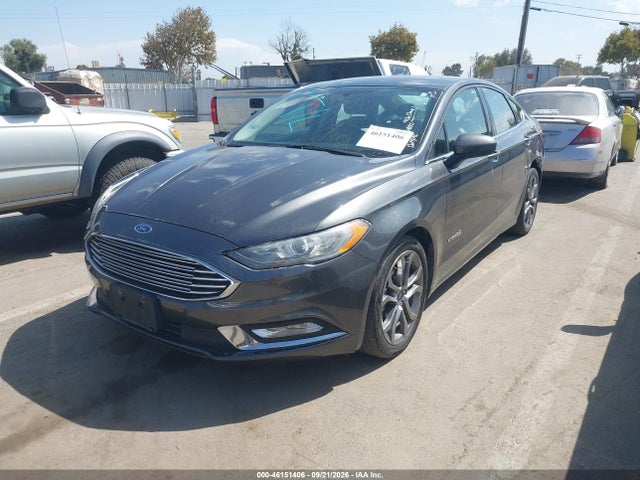 Ford Fusion Hybrid Se 2017 3FA6P0LU7HR325184 Image 2