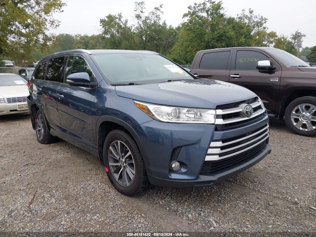 46151422 :رقم المزاد ، 5TDJZRFH4HS366788 vin ، 2017 Toyota Highlander Xle مزاد بيع