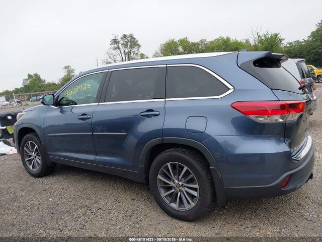 Aukcja sprzedaży 2017 Toyota Highlander Xle, vin: 5TDJZRFH4HS366788, numer aukcji: 46151422
