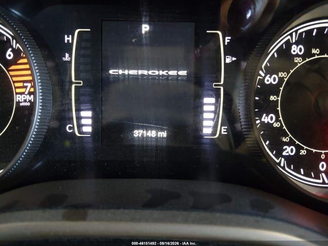 46151492 :رقم المزاد ، 1C4PJMCB7JD561127 vin ، 2018 Jeep Cherokee Latitude 4x4 مزاد بيع