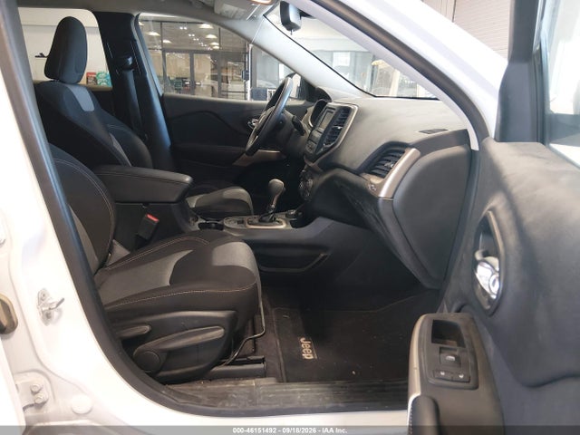 46151492 :رقم المزاد ، 1C4PJMCB7JD561127 vin ، 2018 Jeep Cherokee Latitude 4x4 مزاد بيع