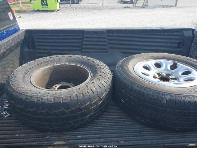 Auction sale of the 2000 Toyota Tundra Ltd V8, vin: 5TBRT3816YS050173, lot number: 46151506