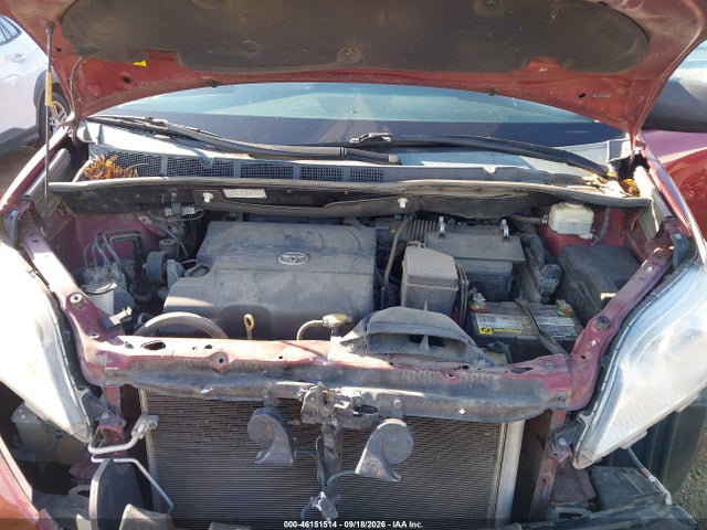 2015 Toyota Sienna Le 8 Passenger მანქანა იყიდება აუქციონზე, vin: 5TDKK3DC6FS534442, აუქციონის ნომერი: 46151514