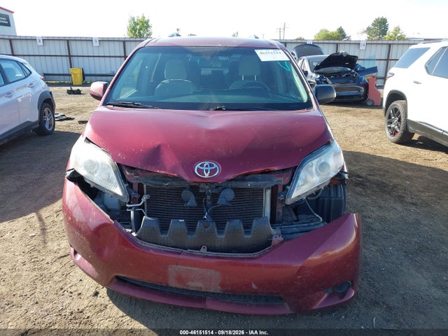2015 Toyota Sienna Le 8 Passenger მანქანა იყიდება აუქციონზე, vin: 5TDKK3DC6FS534442, აუქციონის ნომერი: 46151514