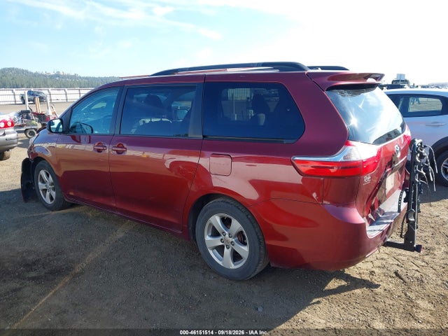 2015 Toyota Sienna Le 8 Passenger მანქანა იყიდება აუქციონზე, vin: 5TDKK3DC6FS534442, აუქციონის ნომერი: 46151514