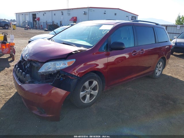 2015 Toyota Sienna Le 8 Passenger მანქანა იყიდება აუქციონზე, vin: 5TDKK3DC6FS534442, აუქციონის ნომერი: 46151514