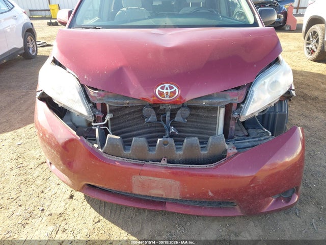 2015 Toyota Sienna Le 8 Passenger მანქანა იყიდება აუქციონზე, vin: 5TDKK3DC6FS534442, აუქციონის ნომერი: 46151514