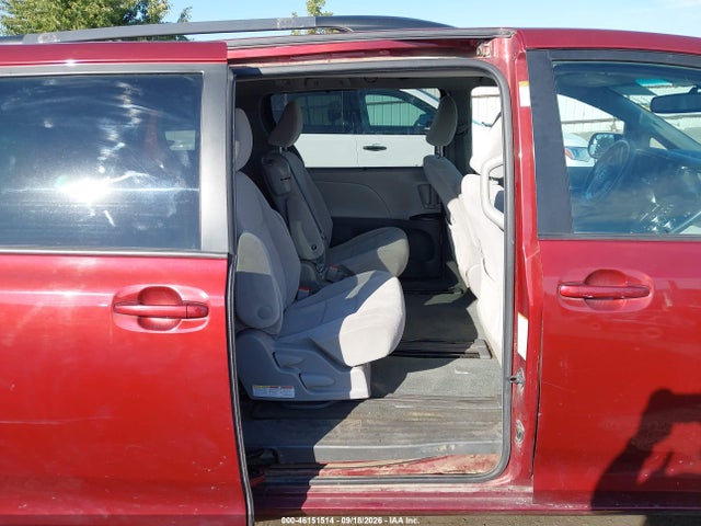 2015 Toyota Sienna Le 8 Passenger მანქანა იყიდება აუქციონზე, vin: 5TDKK3DC6FS534442, აუქციონის ნომერი: 46151514