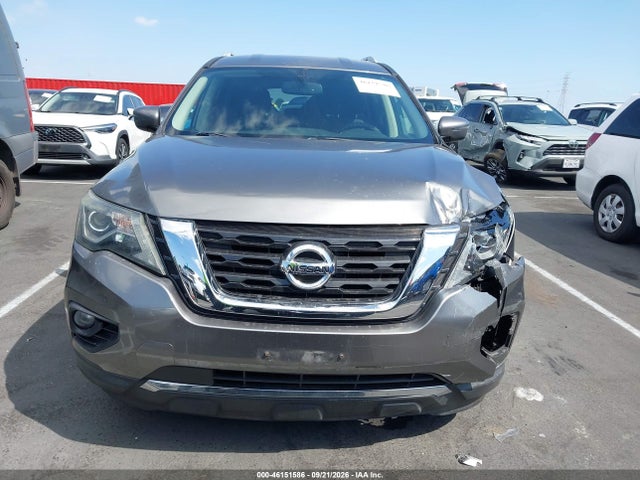 5N1DR2MN0JC670328 Nissan Pathfinder Sv