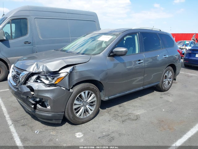 5N1DR2MN0JC670328 Nissan Pathfinder Sv