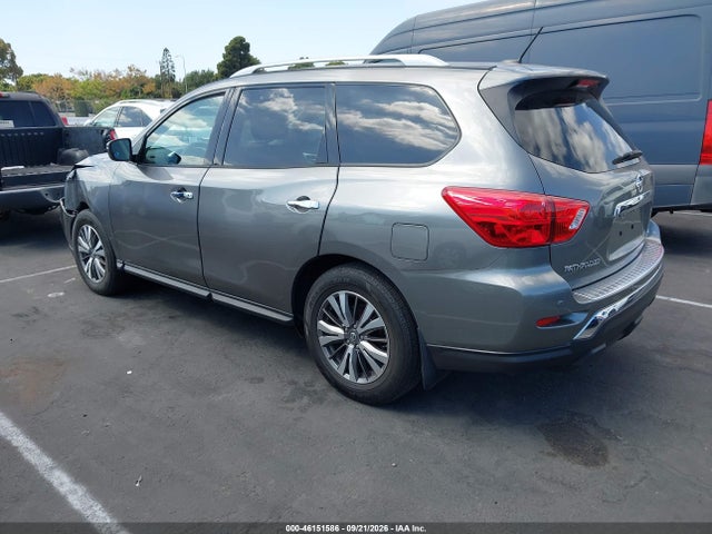 5N1DR2MN0JC670328 Nissan Pathfinder Sv