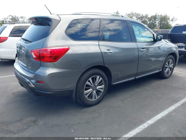 5N1DR2MN0JC670328 Nissan Pathfinder Sv