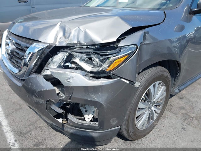 5N1DR2MN0JC670328 Nissan Pathfinder Sv