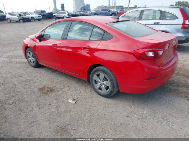 46151618 :رقم المزاد ، 1G1BC5SM1J7167840 vin ، 2018 Chevrolet Cruze Ls Auto مزاد بيع