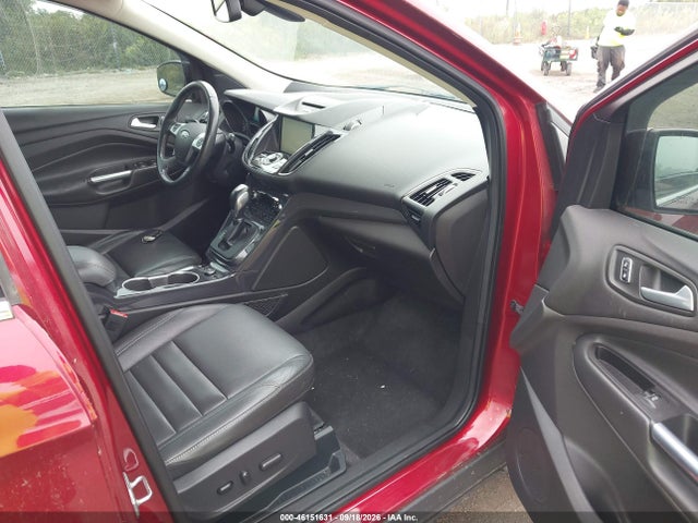 46151631 :رقم المزاد ، 1FMCU9J95FUB04676 vin ، 2015 Ford Escape Titanium مزاد بيع