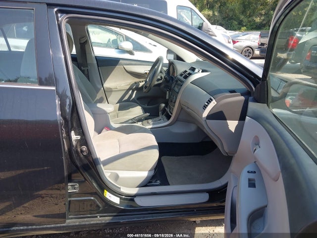 46151656 :رقم المزاد ، 5YFBU4EE0DP141039 vin ، 2013 Toyota Corolla Le مزاد بيع