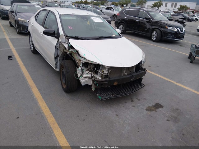 46151765 :رقم المزاد ، 5YFBURHE1HP697908 vin ، 2017 Toyota Corolla Le مزاد بيع