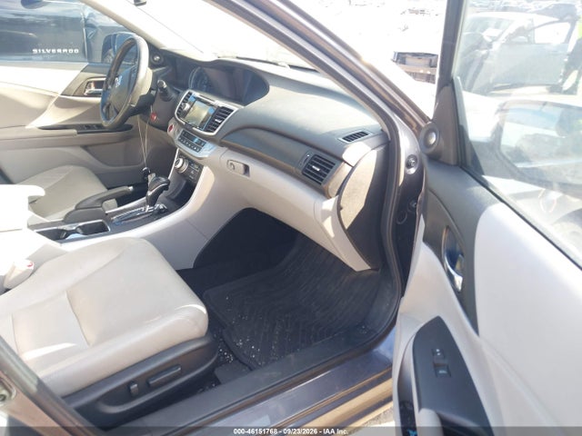 2015 Honda Accord Ex-l V-6 მანქანა იყიდება აუქციონზე, vin: 1HGCR3F82FA008137, აუქციონის ნომერი: 46151768