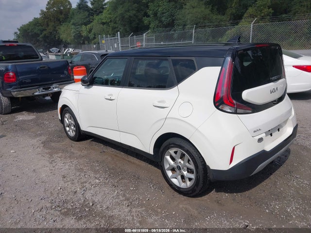 2023 Kia Soul S მანქანა იყიდება აუქციონზე, vin: KNDJ23AUXP7215596, აუქციონის ნომერი: 46151809